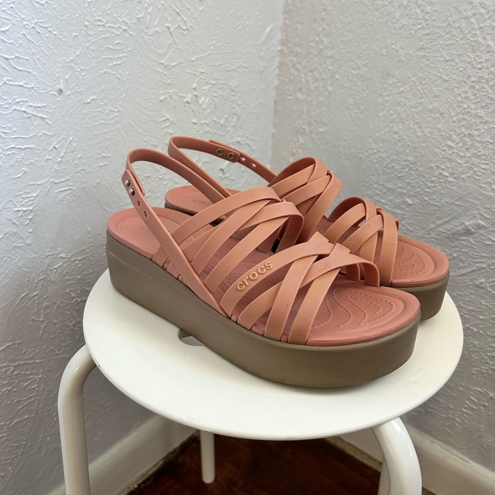 Crocs Brooklyn Low Wedge Sandal